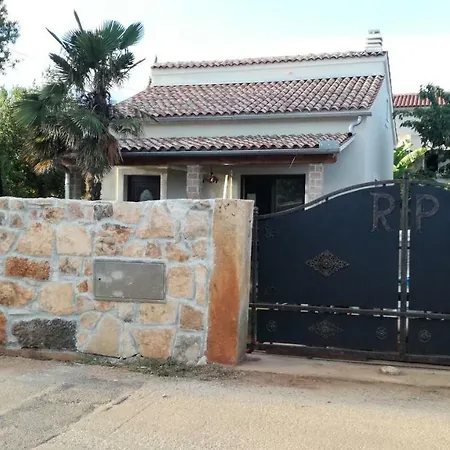 Aurora Villa Loborika