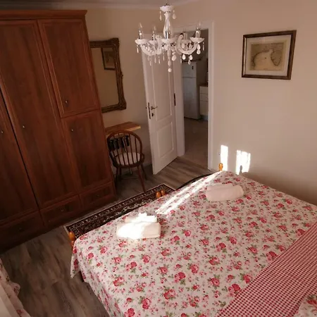 Aurora Villa *